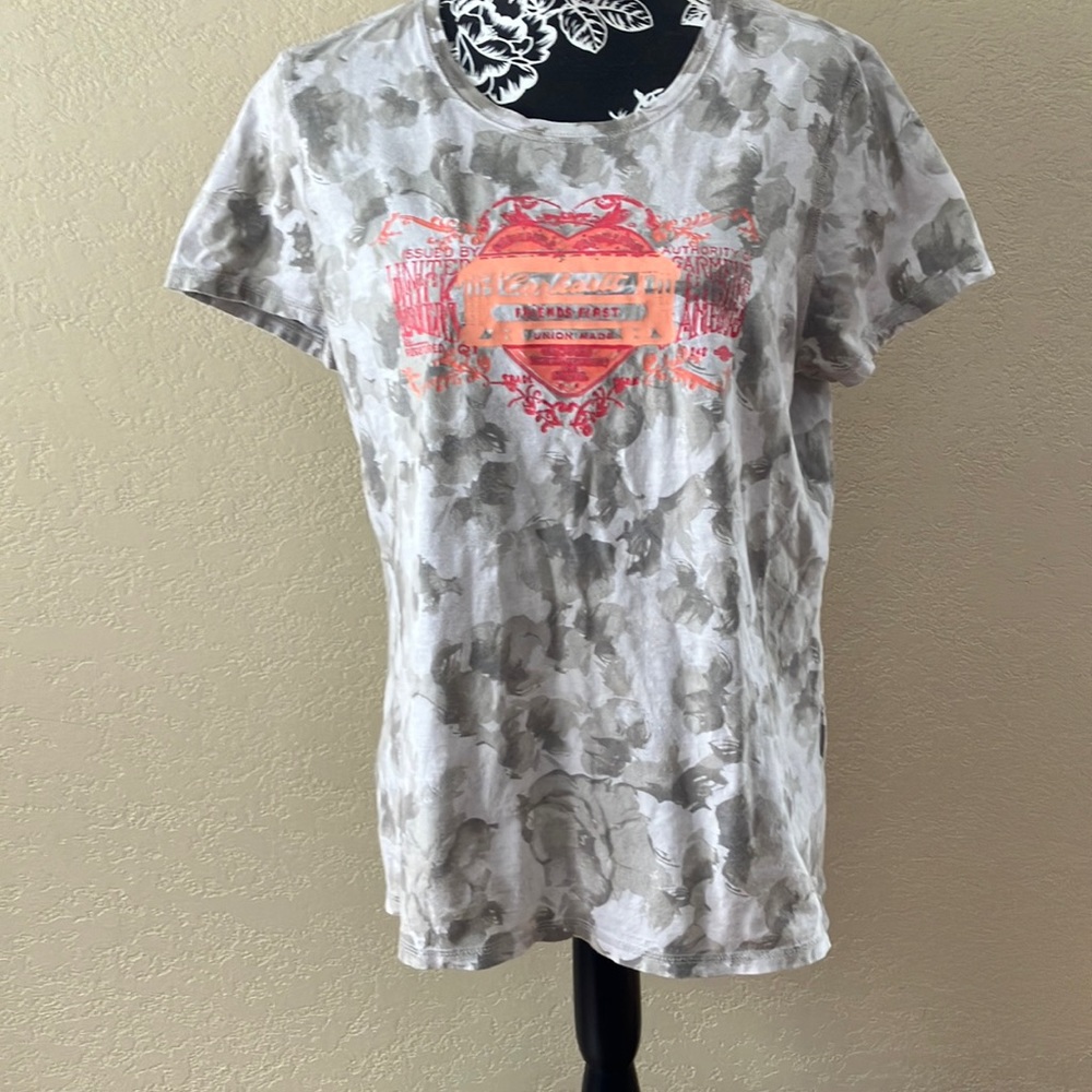 CARHARTT LG 12-14 COTTON TEE IN GREAT USED CONDITION